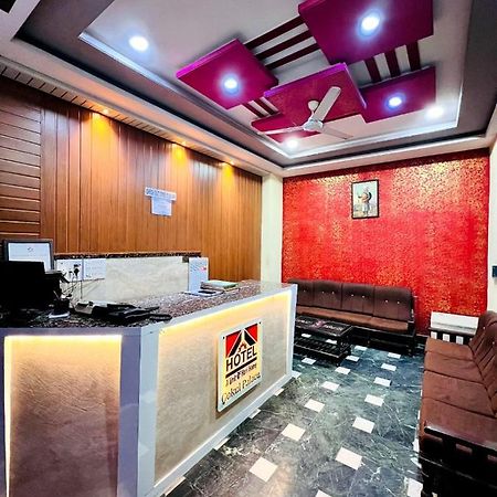 Hotel Gokul Palace ウダイプル エクステリア 写真