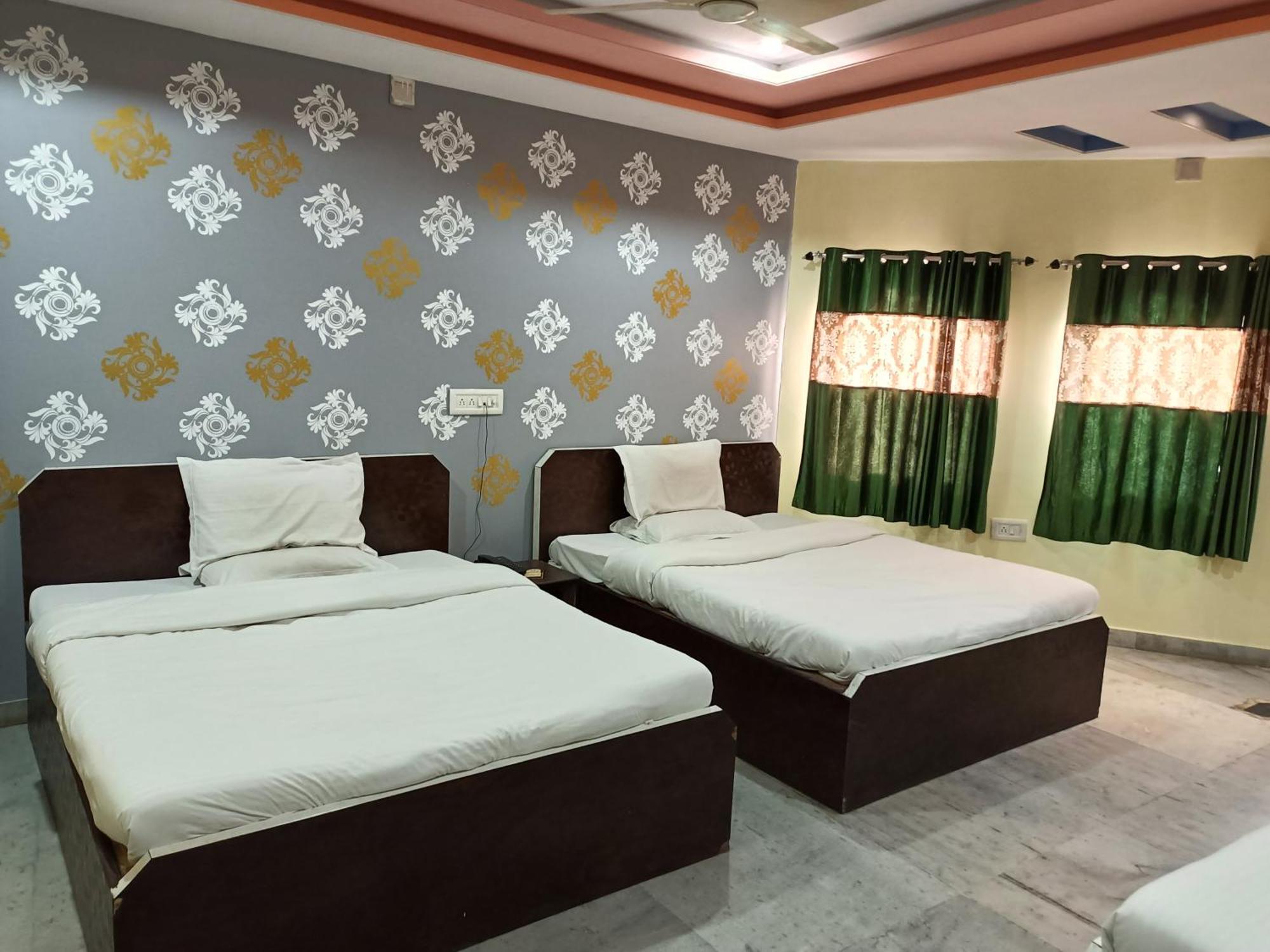 Hotel Gokul Palace ウダイプル エクステリア 写真